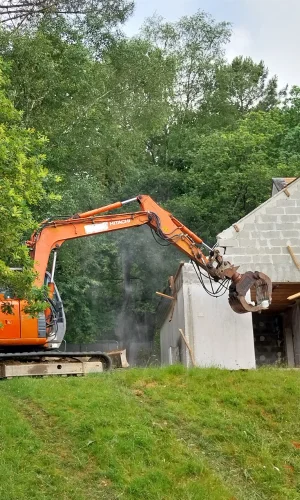 Chantier de réemploi de matériaux de construction